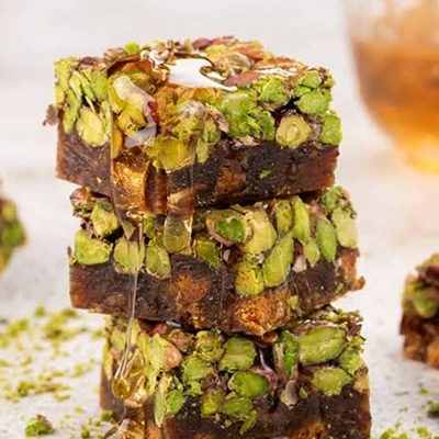 Ajwa Pistachio Bliss